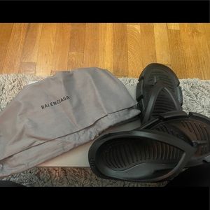 BRAND NEW BALENCIAGA FLIP FLOPS